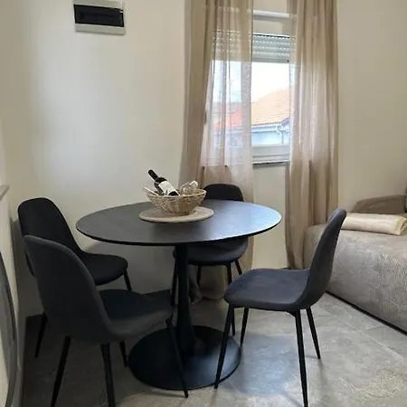 Appartement Nea *