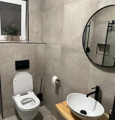 Nea *